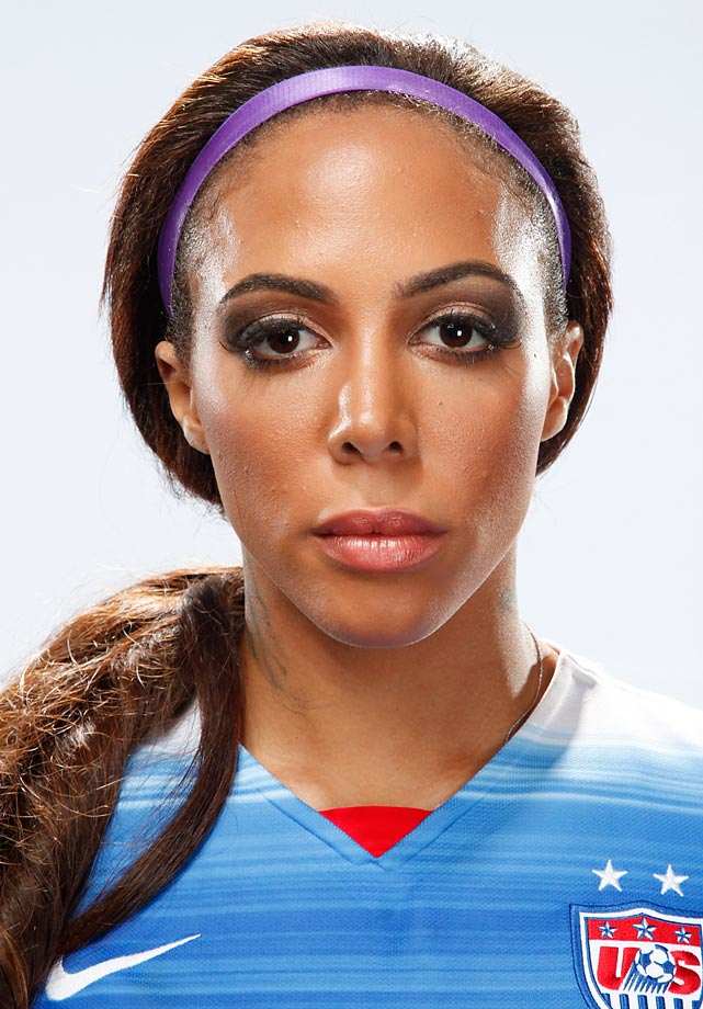 sydney-leroux-X159570_TK4_2028.jpg